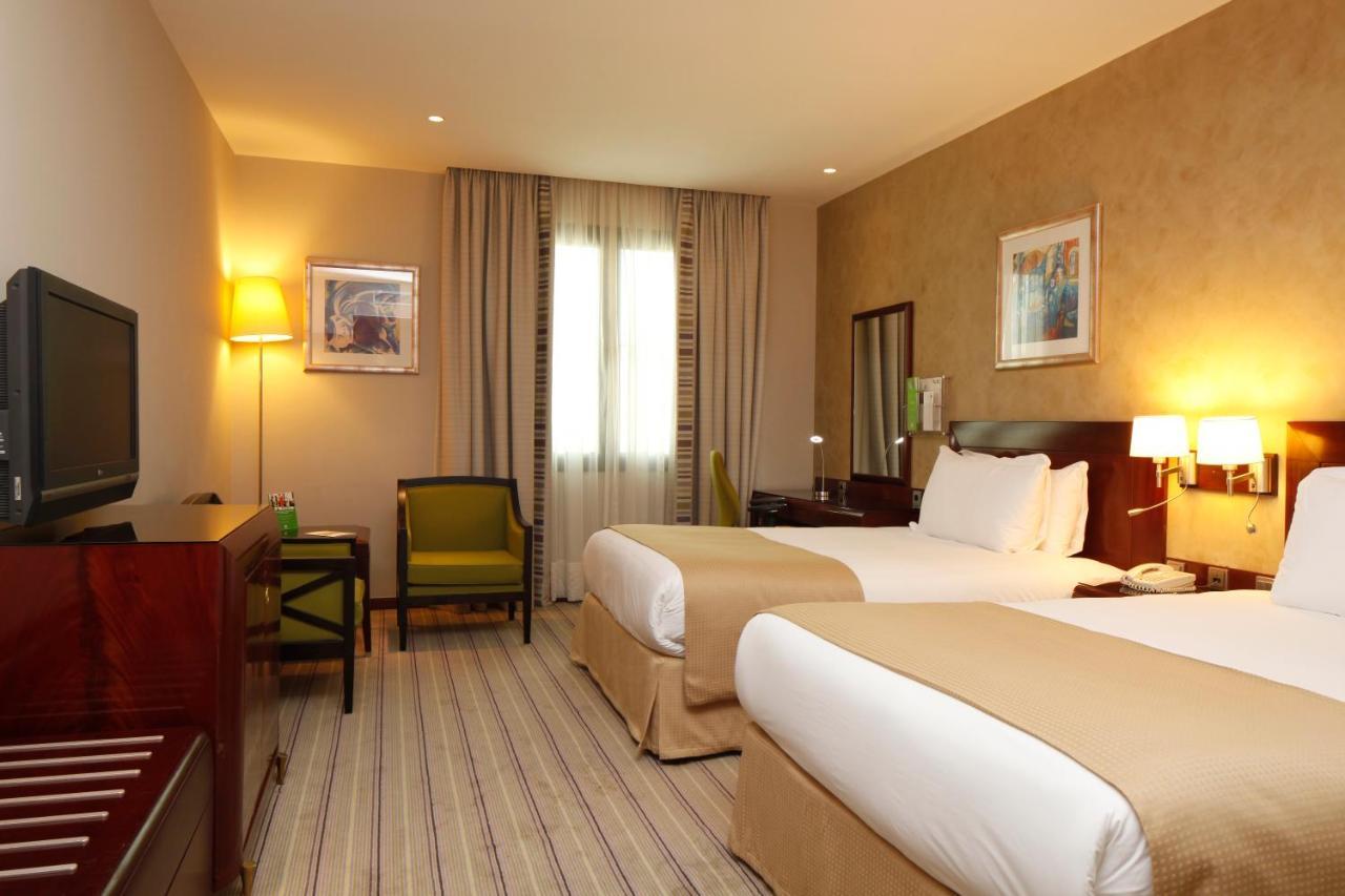 Holiday Inn Olaya By Ihg Riadh Exterior foto