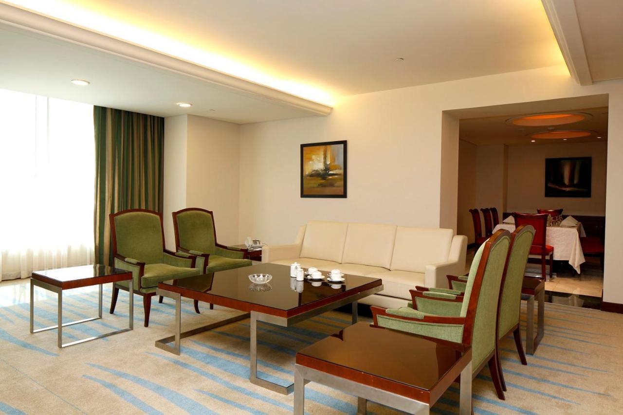 Holiday Inn Olaya By Ihg Riadh Exterior foto