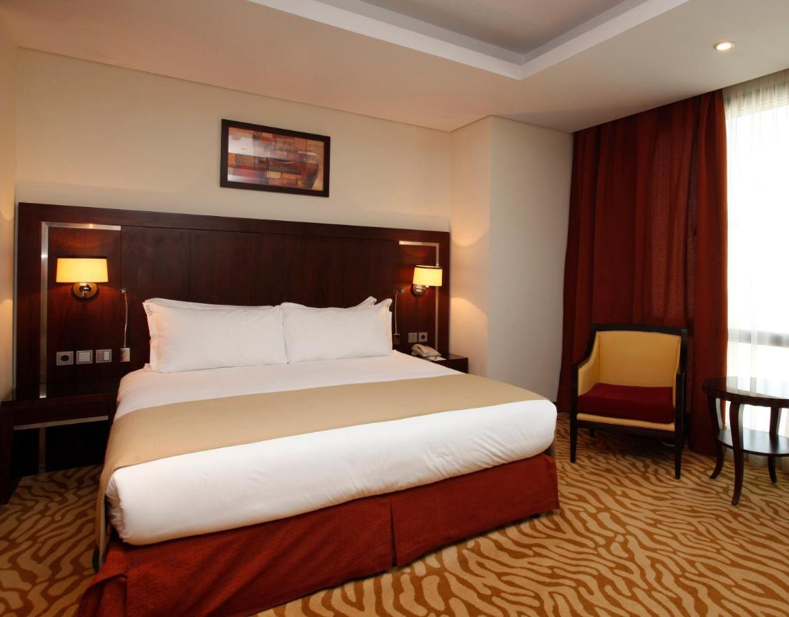 Holiday Inn Olaya By Ihg Riadh Exterior foto